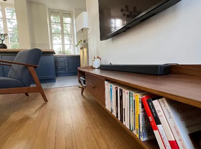 Bright Apt 70M2 In Bayeux Historic Center W Pkg