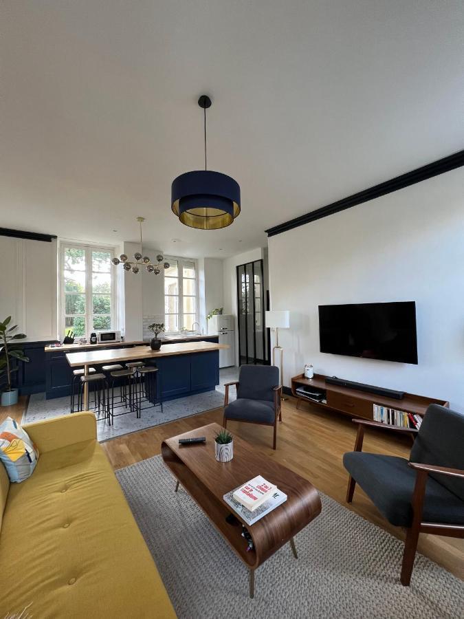 Bright 70m2 In Historic Center W Pkg Apartment *