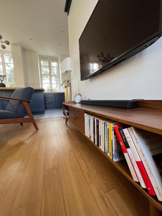 Bright 70m2 In Historic Center W Pkg Apartment